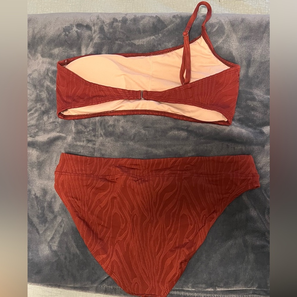 One Shoulder Bikini! - Picture 3 of 4